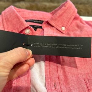 Men’s L Banana Republic Double Faced Linen Long Sleeved Button down shirt. NWT